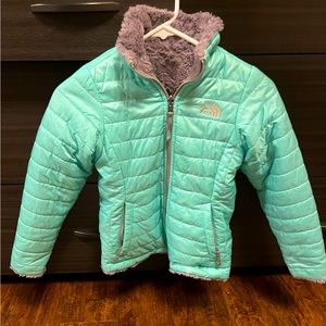 North Face reversible puffer jacket. (7-8)